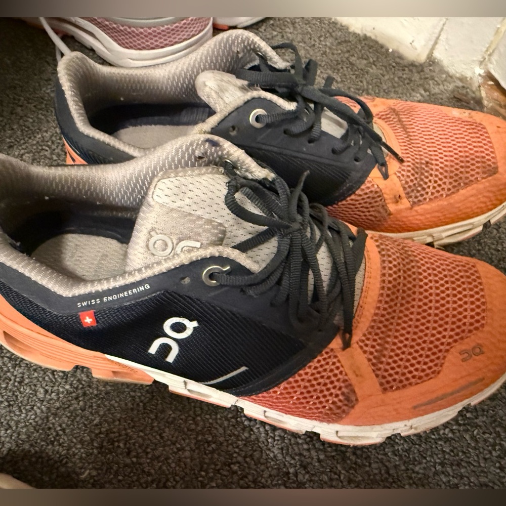 On Running Women’s Athletic Shoes